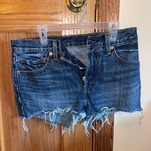 Levi Jean Shorts 501